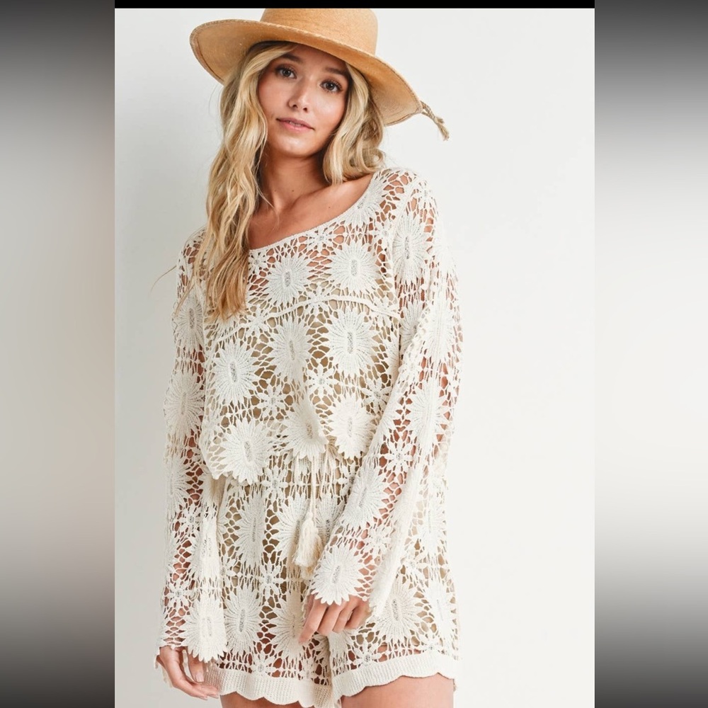 Bluivy Long Sleeve Crochet Top